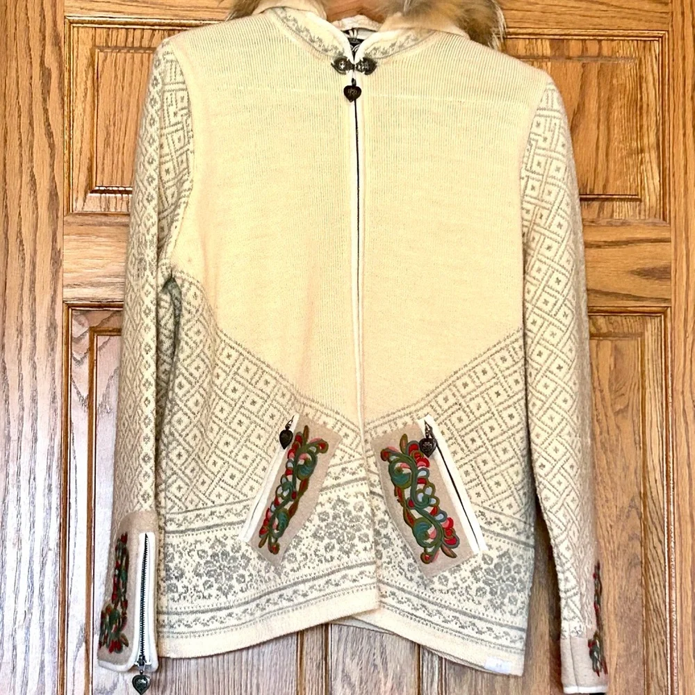 Dale Of Norway Women's Cardigan with Removable Fox Trimmed Hood - Picture 1 of 10
